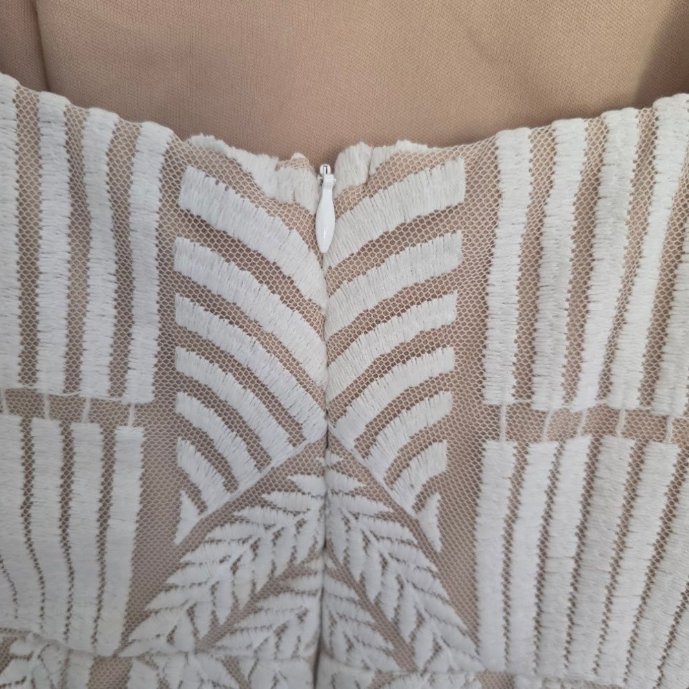 Hello Molly White Lace Overlay Bodycon Mini Dress V Neck Sleeveless Size S US 4 - Picture 6 of 16